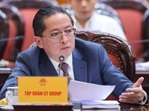 Doanh nhân từng theo học Harvard, sau hơn 30 năm từ bất động sản, hạ tầng, thương mại và công nghệ đã dựng nên tập đoàn top đầu ASEAN