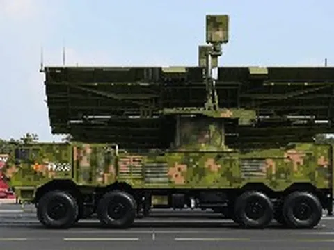 Chưa từng có: Trung Quốc hé lộ vũ khí 'vô hình' công suất 100 GW, dễ dàng vô hiệu hoá 'niềm tự hào' Starlink của Elon Musk