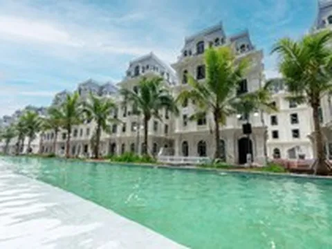 Mục sở thị BST 60 dinh thự siêu sang bên Crystal Lagoon gần 0,5km trước ngày bàn giao tại Ciputra