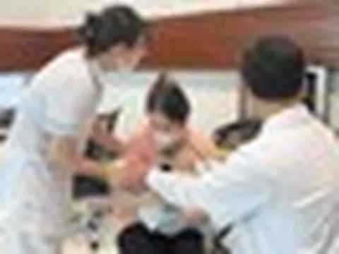 Trẻ dưới 6 tuổi được khám sức khỏe miễn phí