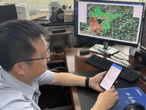 Chưa từng học lập trình, một quan chức Trung Quốc tiêu 1 tỷ token AI để tự làm app cứu người khỏi lũ