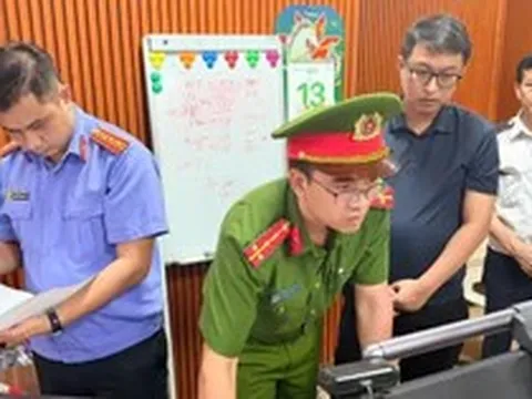 Ba giám đốc doanh nghiệp bị khởi tố vì bán máy tính cài ‘Win lậu’