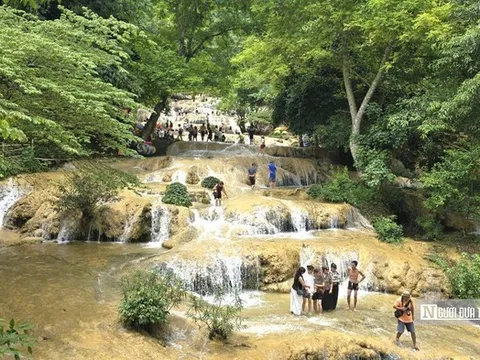 Thác Mây – "nàng tiên" ngủ quên giữa đại ngàn chờ được đánh thức