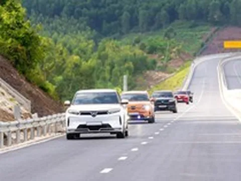 Thị trường xe Việt nửa đầu năm 2026: Xe điện tiếp tục là điểm sáng