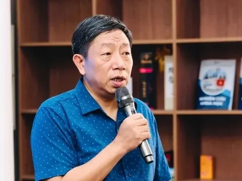 Người thầy biến căn nhà nhỏ thành 'xưởng sáng chế'