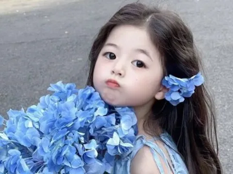 Ông nội định đặt tên cho cháu hợp với bố mẹ là Trúc Trọn Đời, mẹ đứa trẻ đổi lại thành cái tên khác vừa hay vừa ý nghĩa