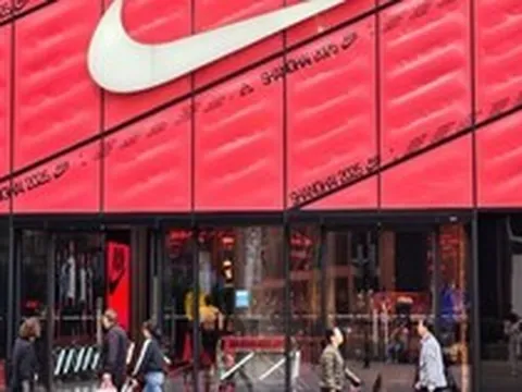 Nóng: Nike cắt đứt quan hệ với hàng nghìn nhà phân phối trực tuyến