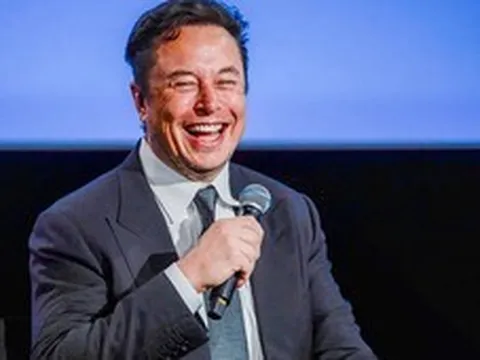 Elon Musk chỉ viết 4 từ về trận đấu robot Trung Quốc, nhưng đó có thể là tín hiệu cho cuộc đua máy móc hình người đang bước sang một giai đoạn mới