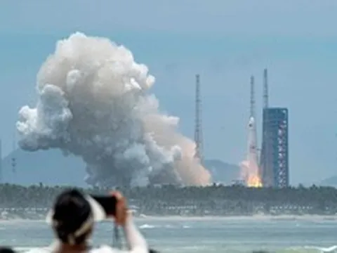 Trung Quốc thu hồi thành công tên lửa, áp sát cuộc đua công nghệ với SpaceX