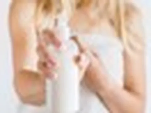 Hai lô mỹ phẩm tắm gội bị thu hồi khẩn
