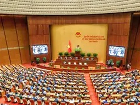 Quốc hội thảo luận các dự án luật về quân sự, quốc phòng, dầu khí