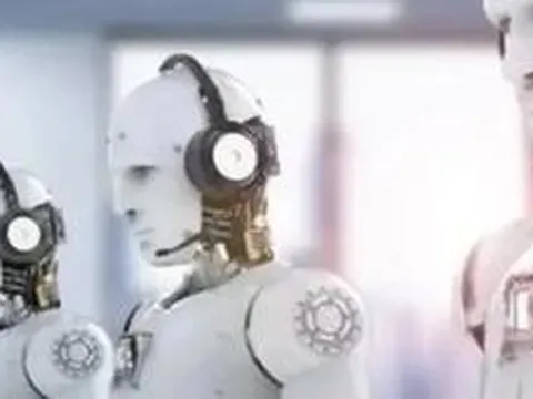 AI đang tạo ra thị trường lao động "hai tầng" tại Anh