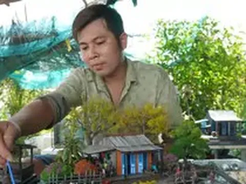Bỏ phố về quê làm mô hình nhà miền Tây, thu gần nửa tỉ mỗi năm