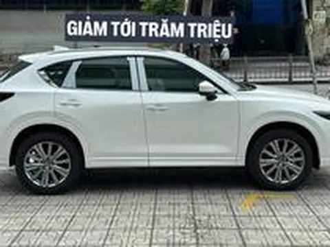 Mazda CX-5 xả kho giảm giá tới 107 triệu đồng tại đại lý, bản cao giá xuống áp sát Toyota Yaris Cross