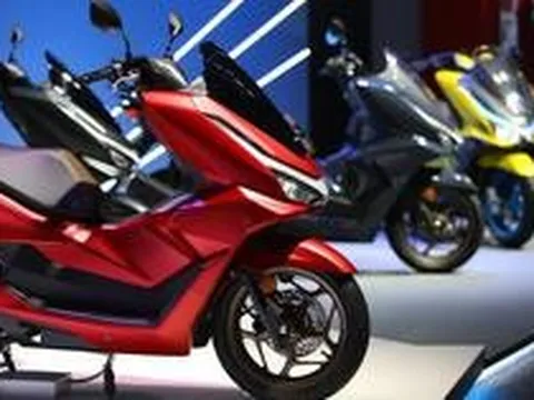 Honda PCX160 2027 trình làng với màn hình TFT và HSTC, đe dọa ngôi vương của Yamaha NVX và Honda SH