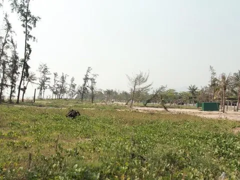 Nhiều dự án “treo” tại khu du lịch biển: Nơi bỏ hoang, nơi đầu tư thì bị vướng