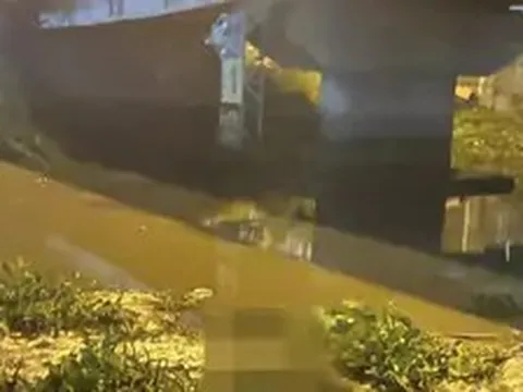 Cùng ngày phát hiện 2 thi thể nam giới dưới sông, rạch ở TPHCM