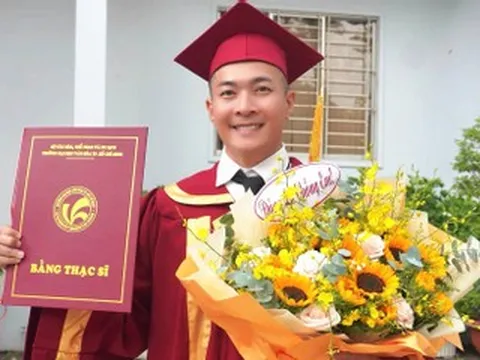 'Hoàng tử xiếc' Quốc Cơ tốt nghiệp thạc sĩ, xúc động cảm ơn vợ là MC nổi tiếng