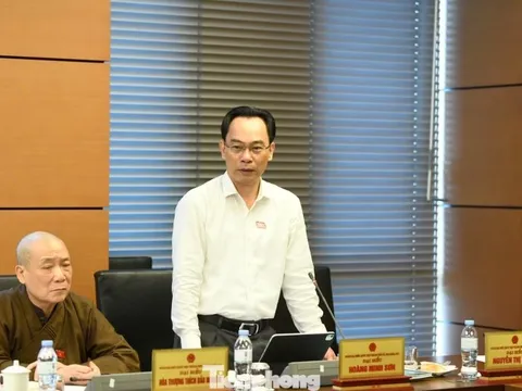 Bộ trưởng GD&ĐT: Nên cấp học bổng để định hướng ngành thành phố cần