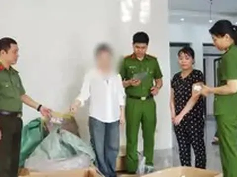 Mua viên nén đông y trôi nổi về dán nhãn 'lương y' để tiêu thụ