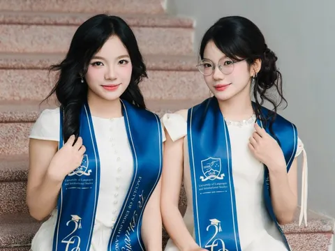 Hai chị em sinh đôi cùng tốt nghiệp xuất sắc Đại học Ngoại ngữ