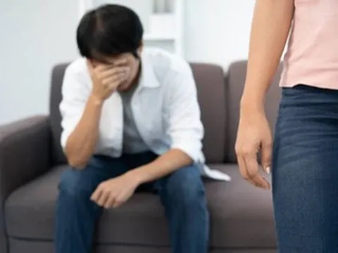 Kết hôn 8 năm, chồng bàng hoàng phát hiện cả 3 con gái đều không phải con đẻ