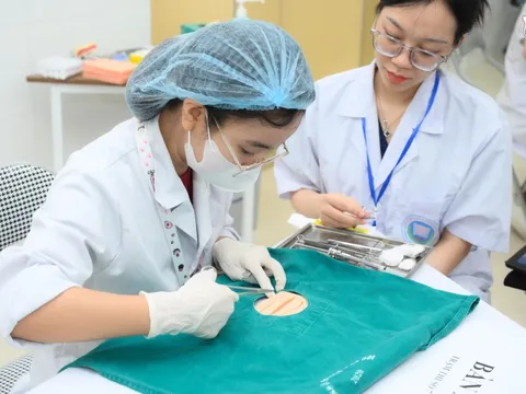 Đại học Y Hà Nội và các trường khối sức khỏe công bố điểm chuẩn