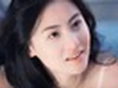 'Ngọc nữ Hong Kong' đẹp không góc chết, U50 làm mẹ đơn thân nuôi 3 con
