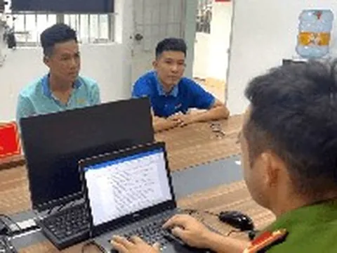Công an kiểm tra loạt giao dịch 50 triệu, 47 triệu, 6 triệu đồng… của 4 công nhân tại Đồng Nai