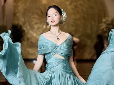 Cuộc sống khi làm mẹ đơn thân "không dễ dàng" của nữ diễn viên phim giờ vàng VTV