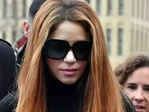 Shakira và giới nghệ sĩ Colombia đau buồn trước thảm họa khiến hơn 160 người thiệt mạng