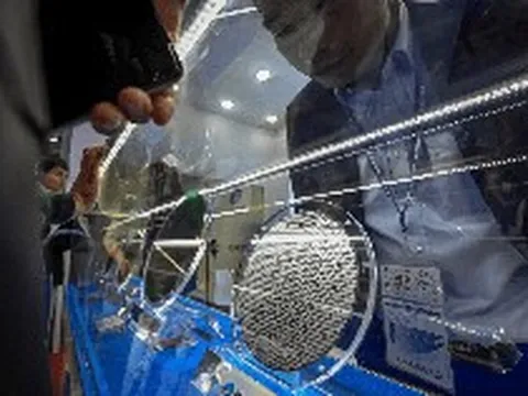"Bay cao" hơn cả công nghệ quang khắc, Trung Quốc vừa tiến thêm một nấc đột phá mới: Tốc độ nhanh kinh ngạc