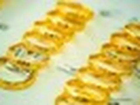 Giá vàng bạc hôm nay 12/8: Vàng nhẫn áp đảo, Phú Quý, Bảo Tín Mạnh Hải, Doji, SJC đồng loạt điều chỉnh