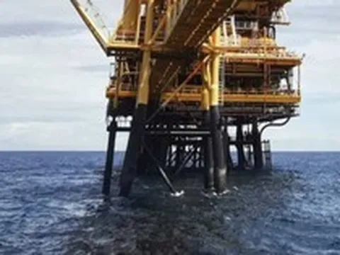Khoan thẳng đứng 3.600m xuống đáy biển, phát hiện mỏ dầu khí trữ lượng tới 70 triệu thùng