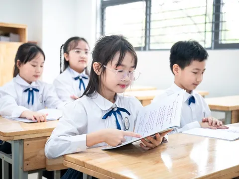 Chỉ đạo mới của Hà Nội về miễn phí sách giáo khoa