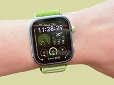 Chưa tới 9 triệu đồng, đây là chiếc smartwatch khiến Apple Watch Ultra bị đặt lên bàn cân