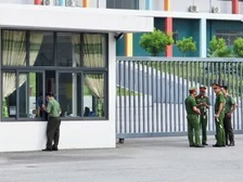 An ninh thắt chặt tại điểm thi trường THPT chuyên Tuyên Quang