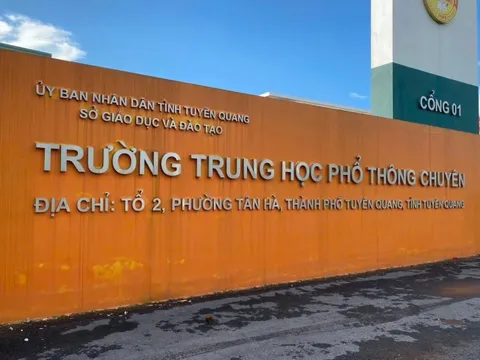 Bộ GD&ĐT lập đoàn giám sát thi lại tại chuyên Tuyên Quang