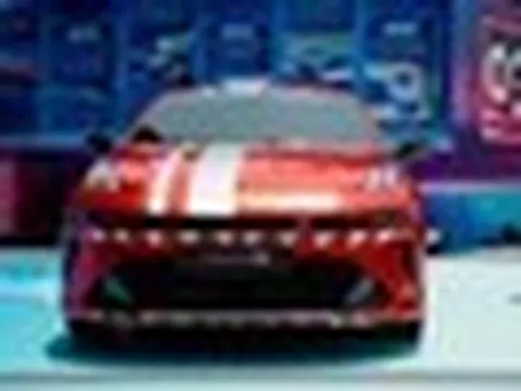 Soi SUV điện 268 mã lực, tăng tốc 5,5s "như chớp" và mẫu sedan mang "gen vô địch" vừa cập bến: Đáng tiền?