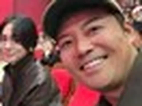 Triệu tập khẩn hai nghệ sĩ