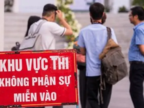 323 thí sinh Tuyên Quang làm thủ tục dự thi lại, 5 em vắng mặt