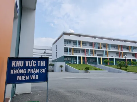 Trường THPT chuyên Tuyên Quang trước ngày tổ chức thi lại