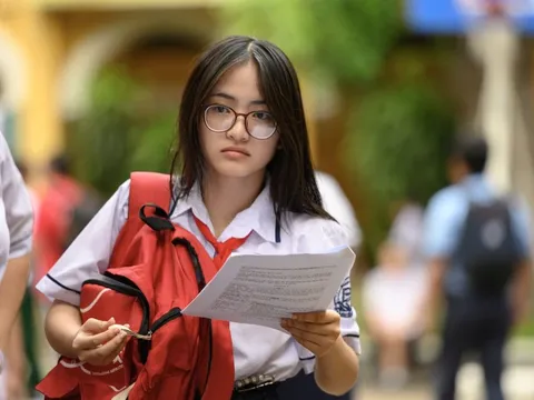 Bộ GD&ĐT lấy ý kiến thi lớp 10 chỉ Toán và Ngữ văn