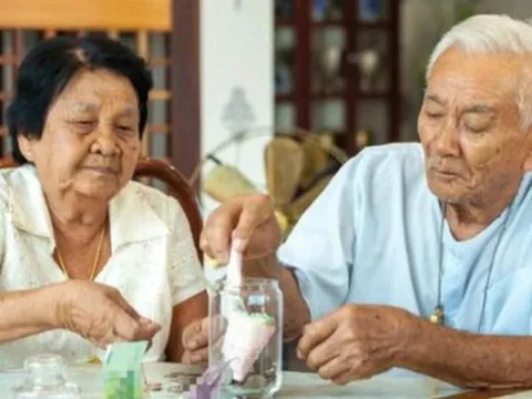 Con cái thành đạt chưa chắc là phúc: Nhìn 2 gia đình này tôi mới hiểu điều cha mẹ cần lúc tuổi già
