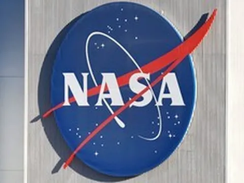 NASA cập nhật phần mềm từ khoảng cách 13,3 tỷ dặm cứu nguy cho sứ mệnh tàu Voyager 2