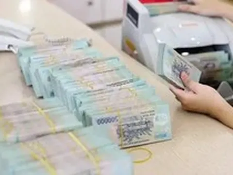 Tiền gửi ngân hàng tăng kỷ lục, nguồn vốn khổng lồ đang chảy về đâu?