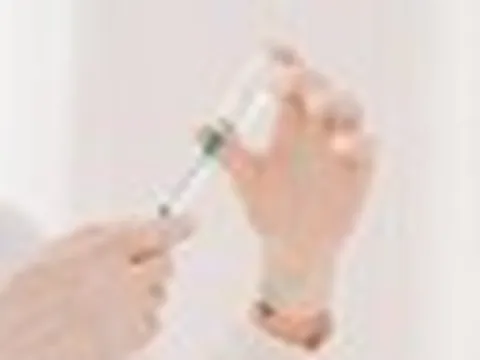 Lời khuyên của Giám đốc Bệnh viện Đại học Y Hà Nội dành cho người đang tiêm thuốc bổ não
