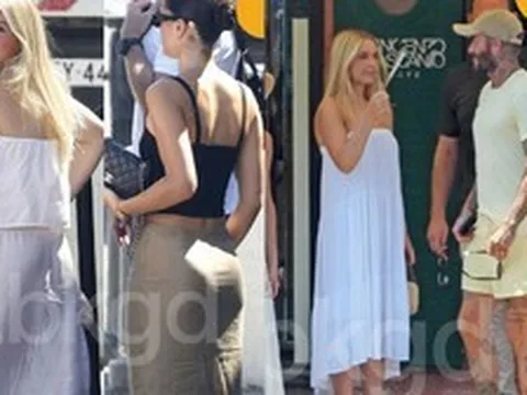 Cảnh tượng gây chú ý giữa Beckham và Harper 15 tuổi giữa phố