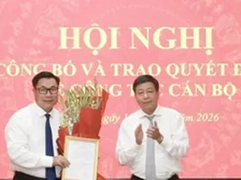 Tân Giám đốc Sở Nội vụ Hà Nội Nguyễn Quang Hiếu nhận nhiệm vụ