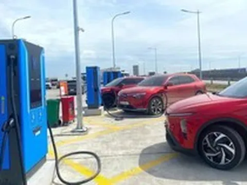 Hoàn thiện hệ thống sạc điện tại các trạm dừng nghỉ trước 1/1/2027